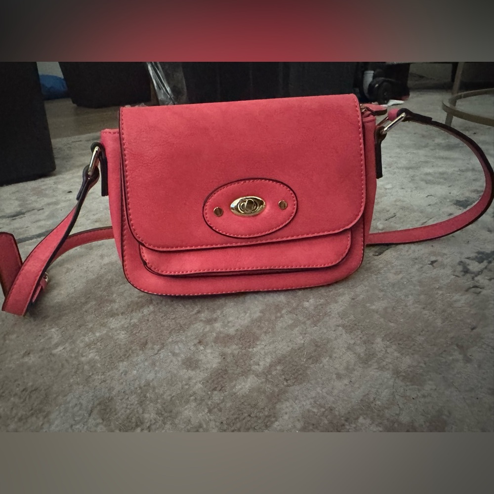 Simply Noelle Coral Crossbody Bag With Adjustable Strap